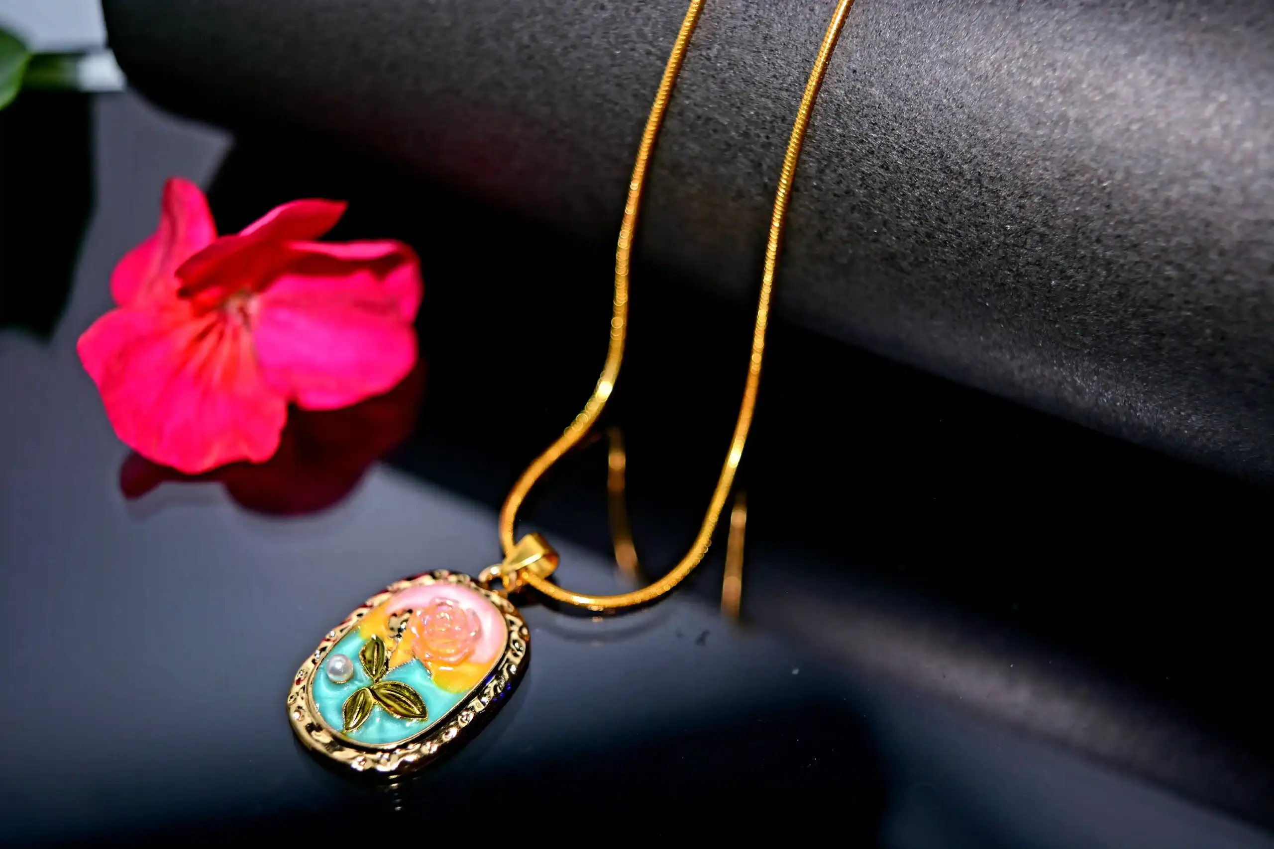 Epoxy Pendant Necklace - Image 3