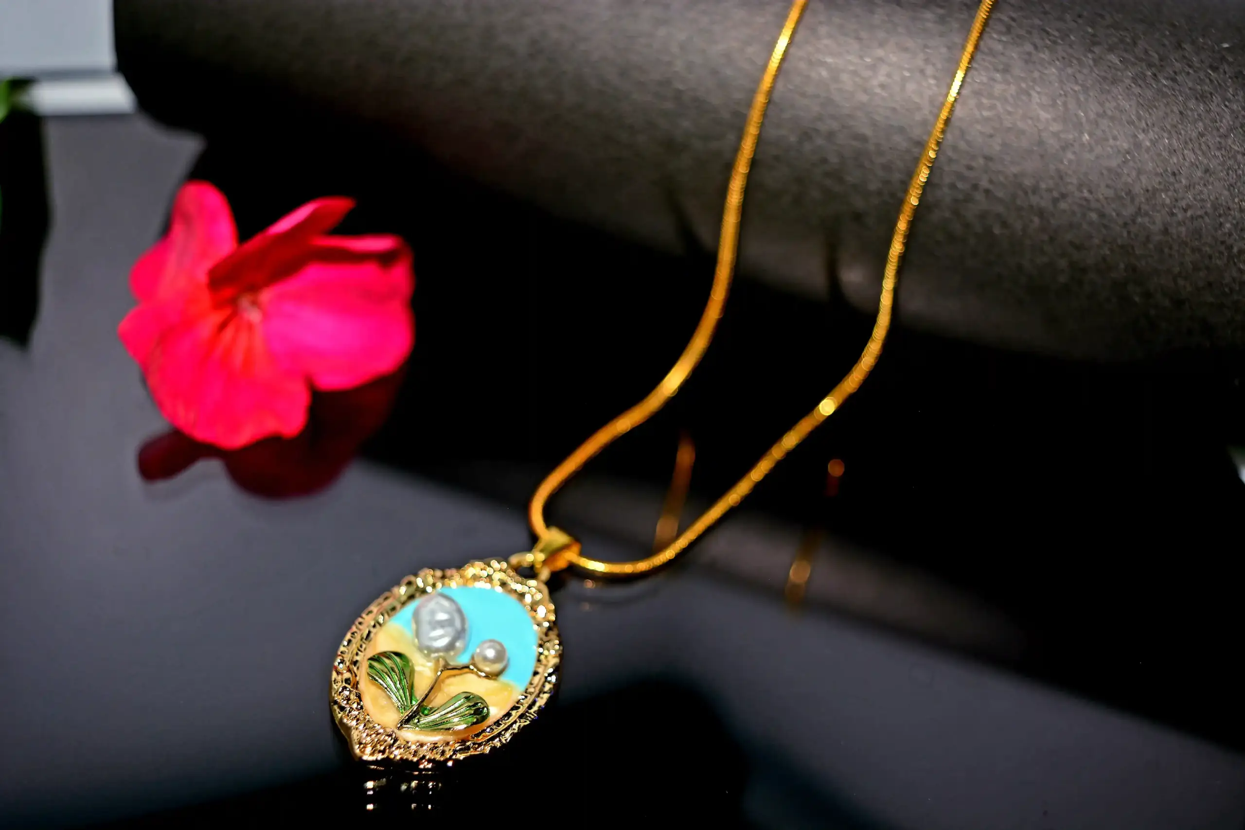 Epoxy Pendant Necklace - Image 5